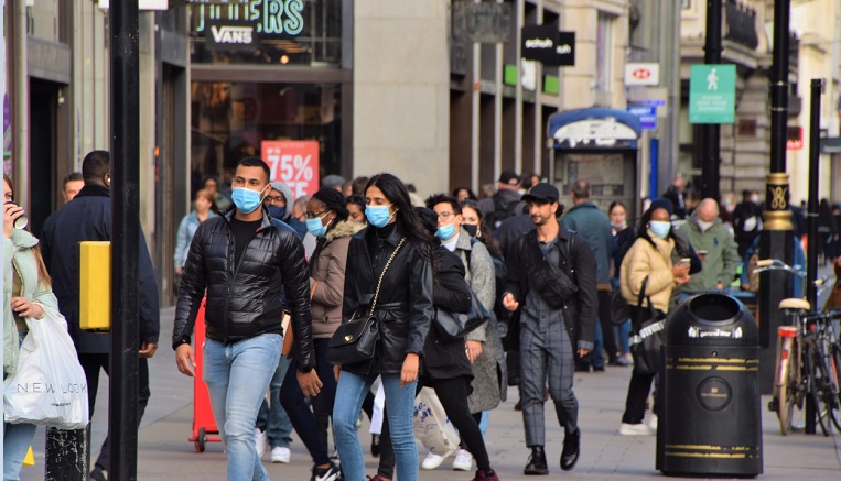 High Street footfall rises by almost 4%